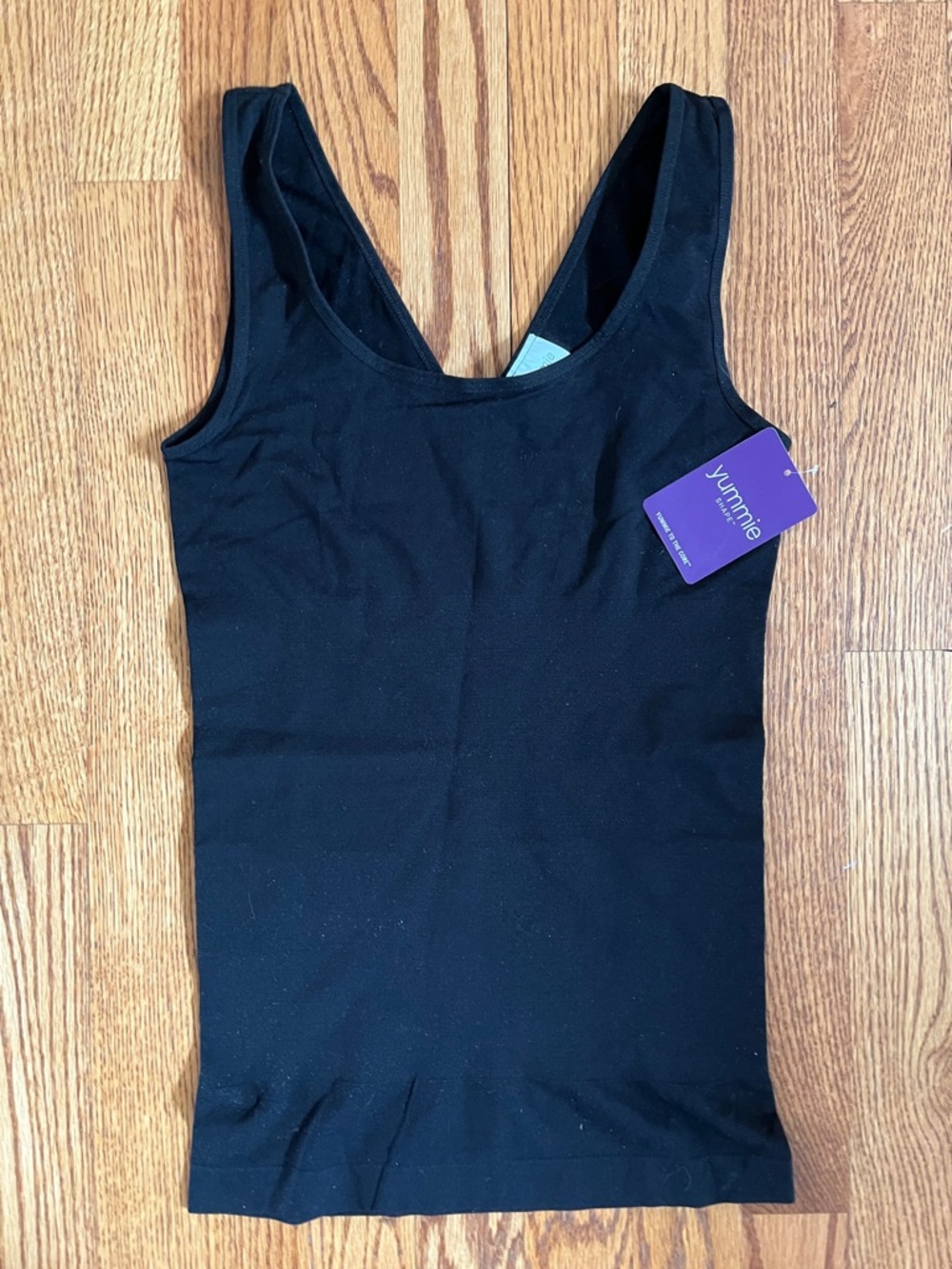 Yummie Black Scoop Neck Tank Top